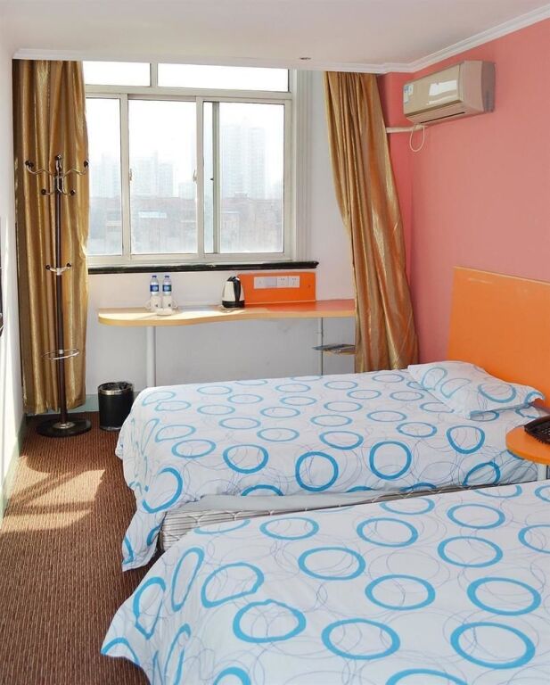 Motel 168 South Xinan St. Inn - Taizhou — фото 1
