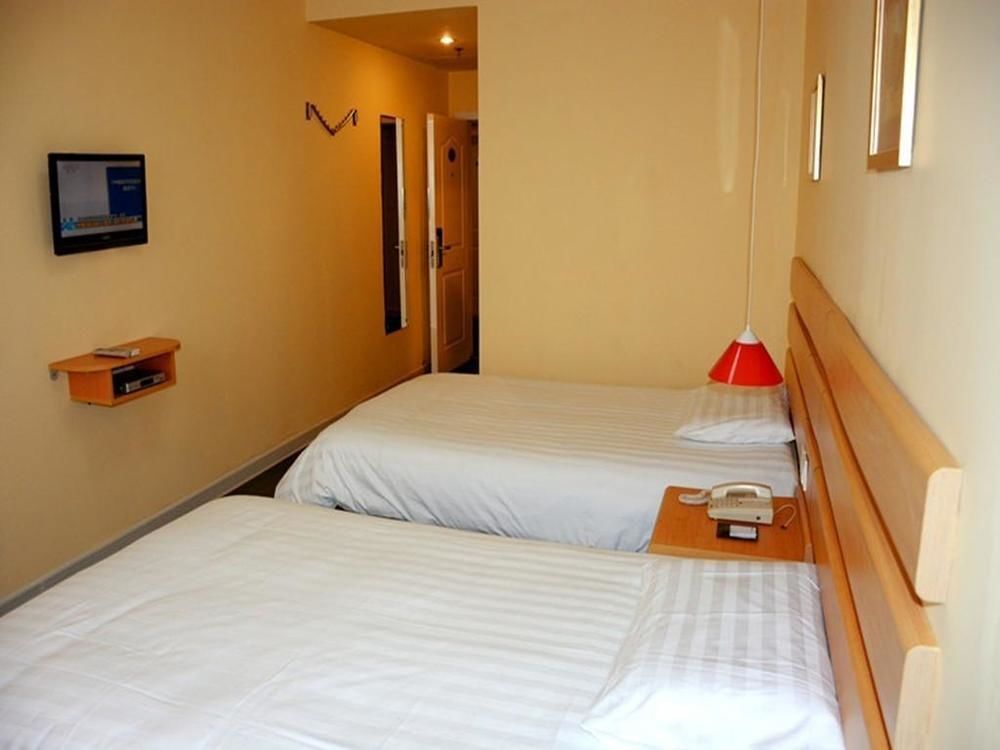 Линьи: Home Inn Hotel - Yinqueshan Park