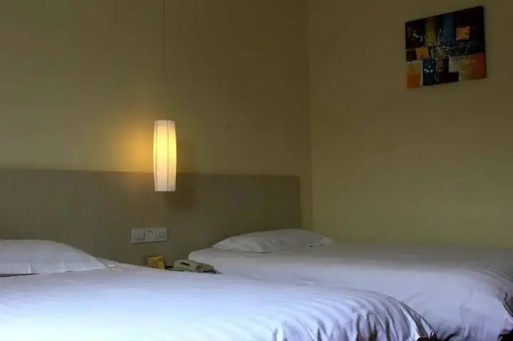 Шанхай: Motel 168 Jiangchuan Road - Shanghai