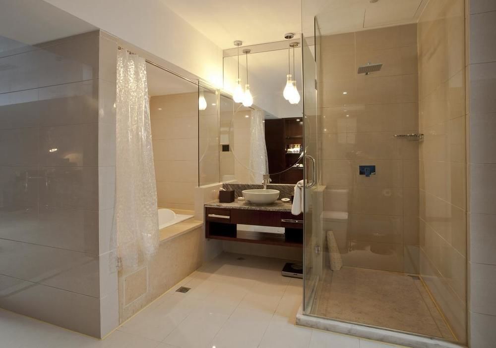 Шаоксинг: Heroicness Intercontinental Hotel