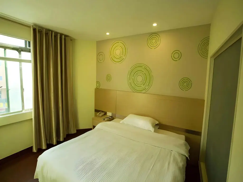 Наньтун: GreenTree Inn Nantong Haimen Bus Statian Shell Hotel