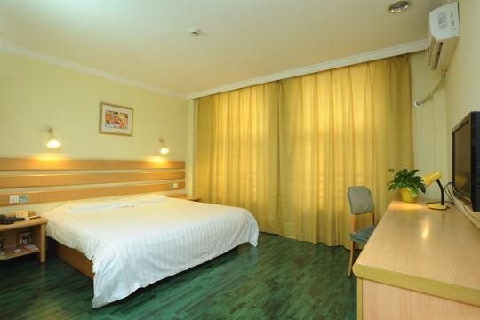 Шанхай: Home Inn Taicang Shanghai East Road
