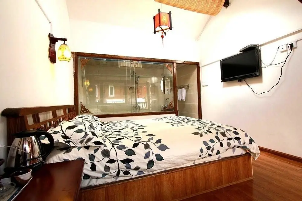 Lijiang Yi Jing Hotel — фото 1