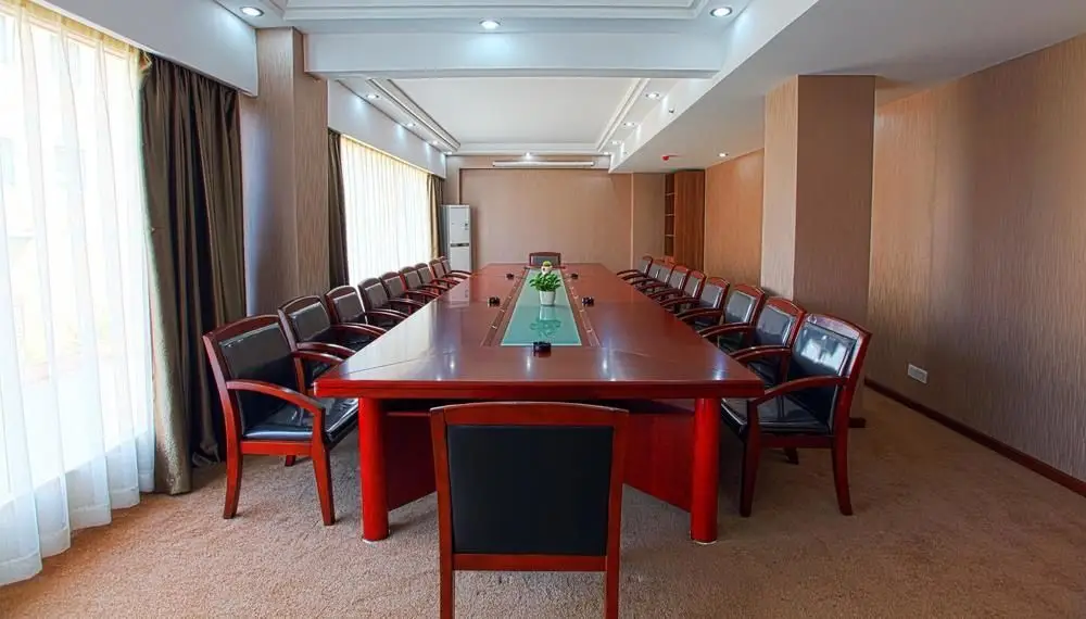 Ухань: Yijia Garden Hotel