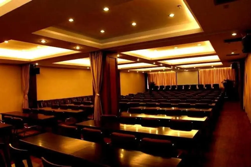 Жичжао: Jinhua Yijing Hotel