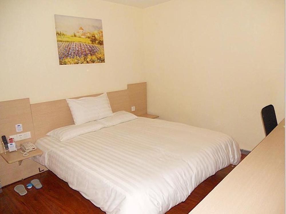 Лючжоу: Hanting Express Liuzhou Bayi Road