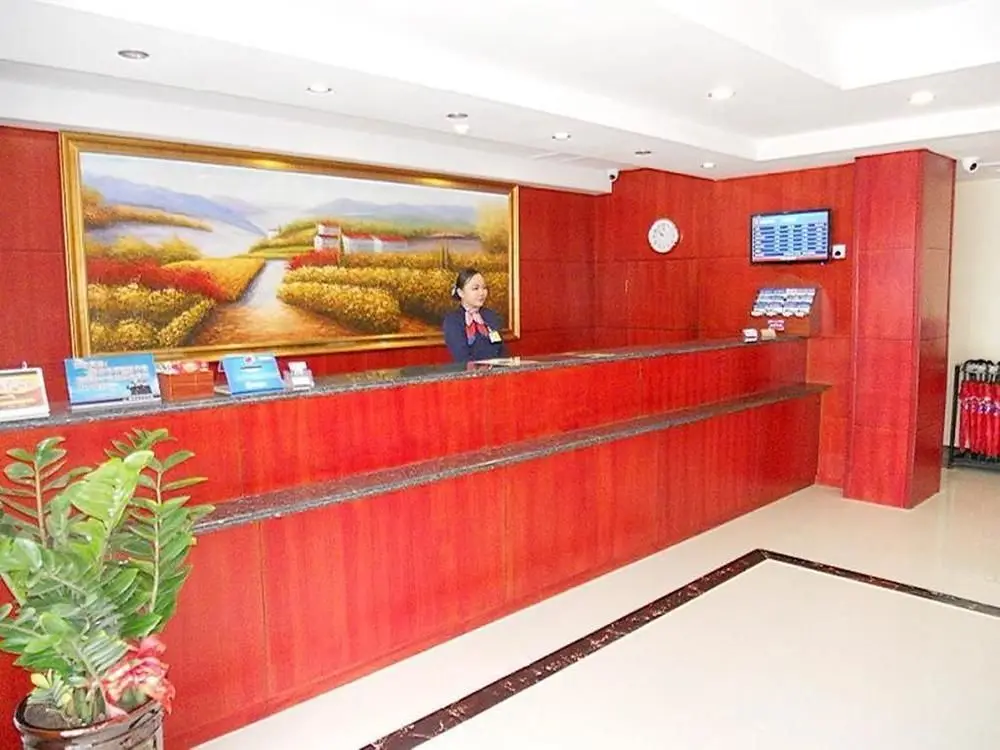 Лючжоу: Hanting Express Liuzhou Bayi Road