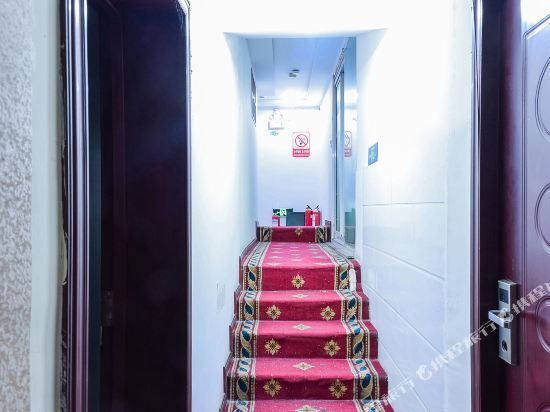 Ухань: Wuhan Fuxinyuan Hotel (Guanggu Pedestrian Street Shop)