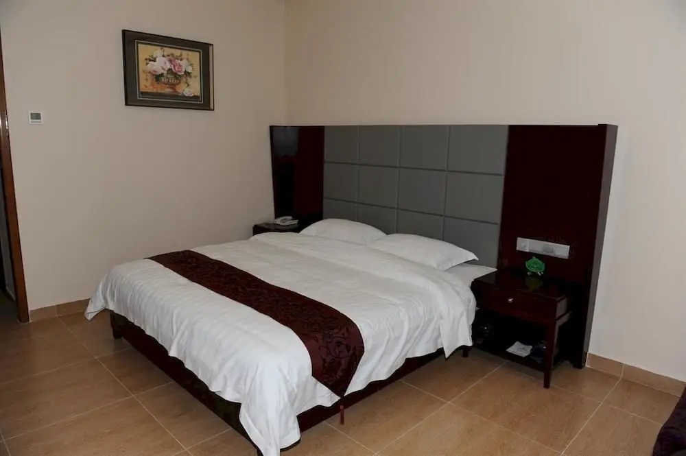Шэньчжэнь: Qinghai Hotel
