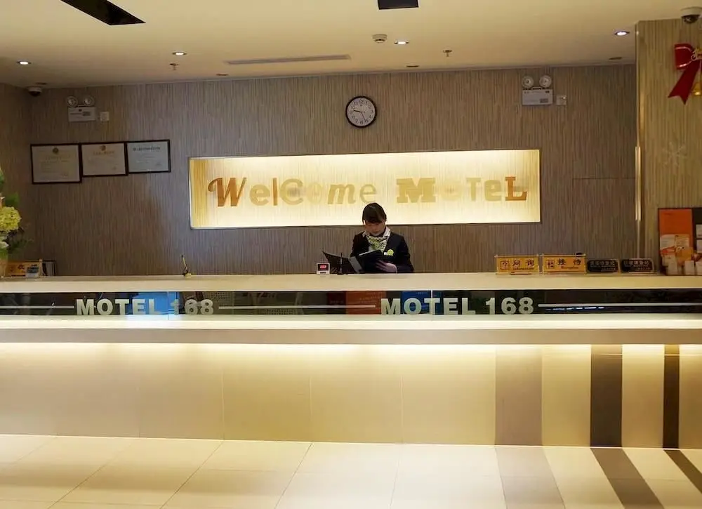 莫泰168(上海浦东惠南地铁站乐购店) — фото 1