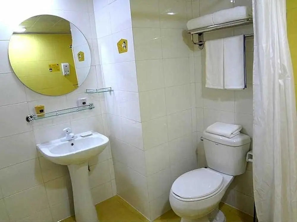 Шанхай: Home Inn Shanghai Xinzhuang Metro Station North Square Minhang District Executive Centre Miaojing Road