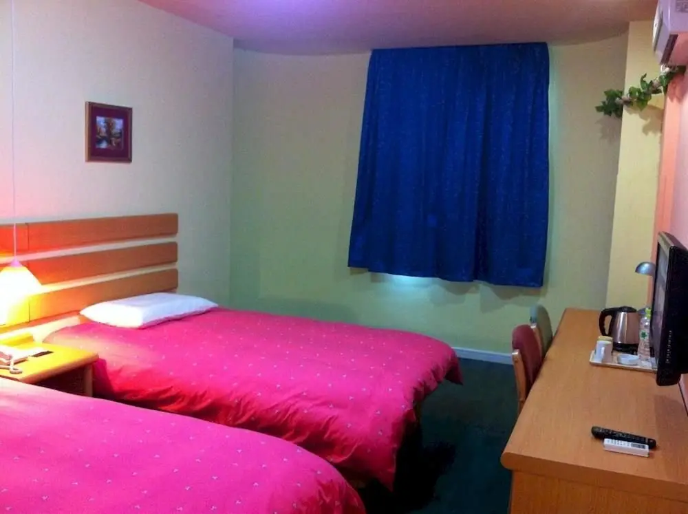 Шанхай: Home Inn Shanghai Xinzhuang Metro Station North Square Minhang District Executive Centre Miaojing Road