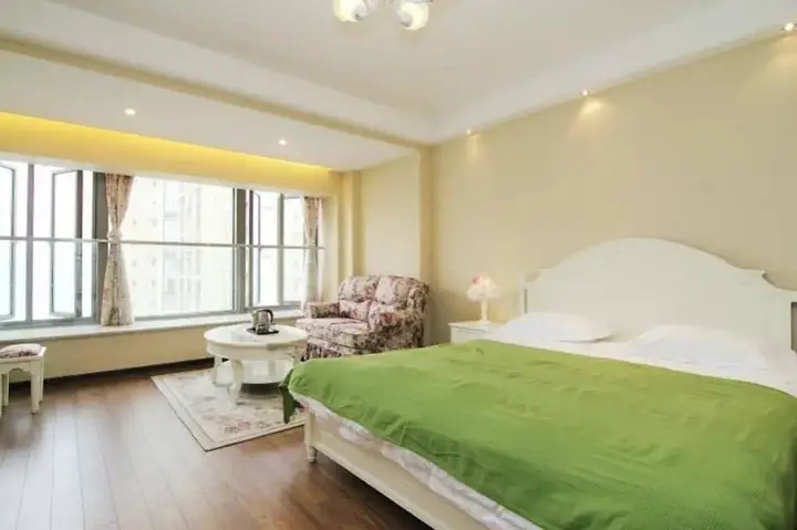 Чунцин: Chongqing Impression Riverside Apartment