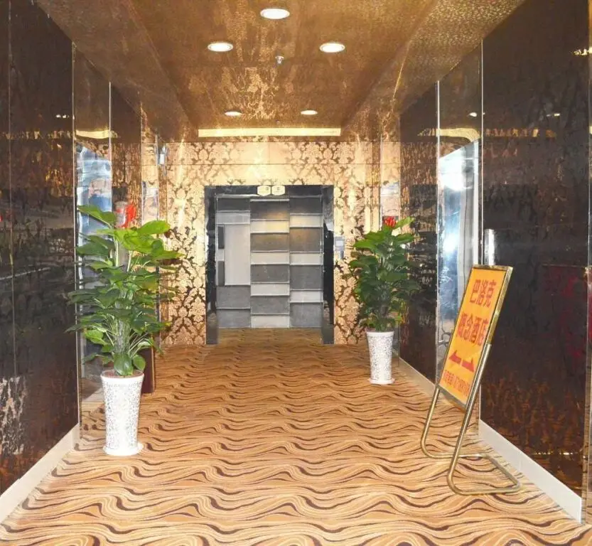 Baroque Hotel — фото 1