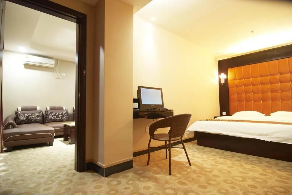 Гуанчжоу: Guangzhou Baihao Business Hotel