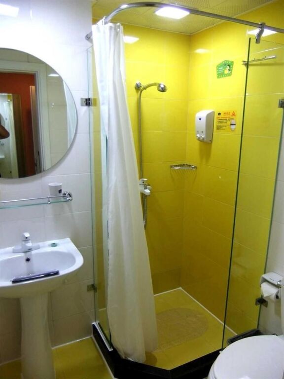 Шаньтоу: Home Inn Shantou Chaoyang Zhonghua Road Branch (Currently unavailable)