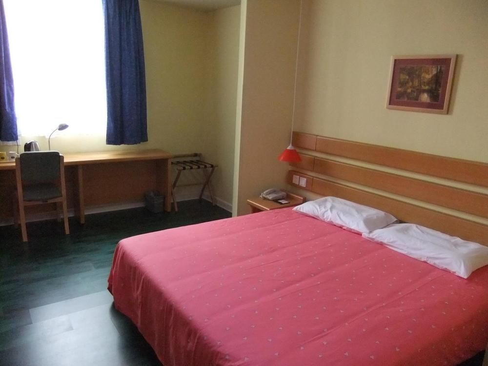 Шаньтоу: Home Inn Shantou Chaoyang Zhonghua Road Branch (Currently unavailable)