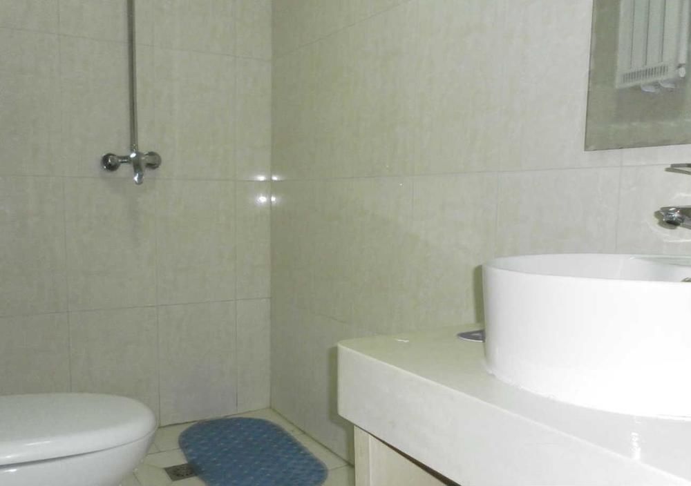 Циндао: Shenghu Business Hotel - Tsingtao