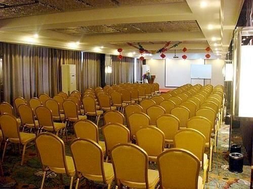 Чжэнчжоу: East Milan Hotel Zhengzhou