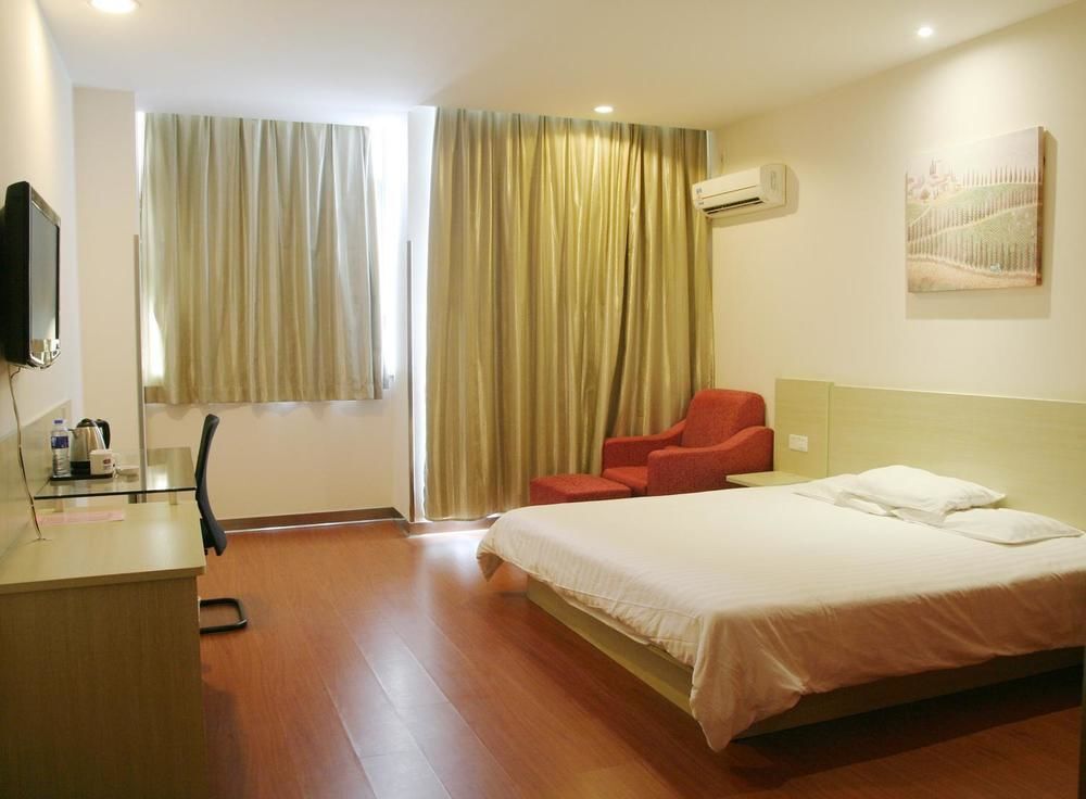 Hanting Express Hotel Wuxi Sunshine Square — фото 1