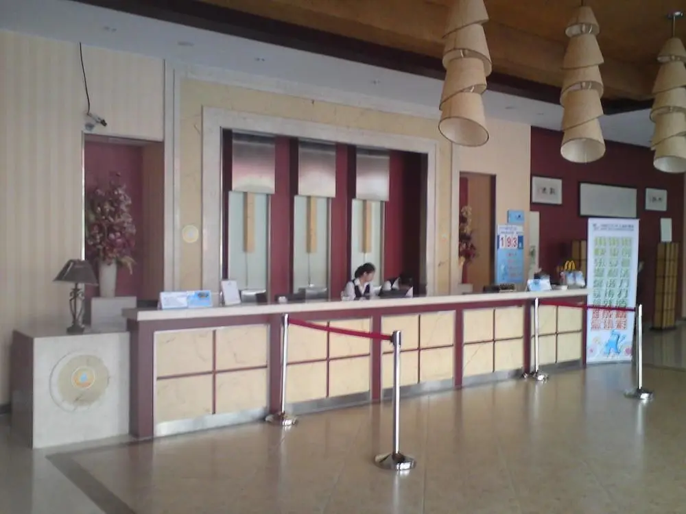 Шанхай: Homeinn Selected Hotel (Shanghai Baoshan Changlin Road Tonghe Xincun Subway Station)