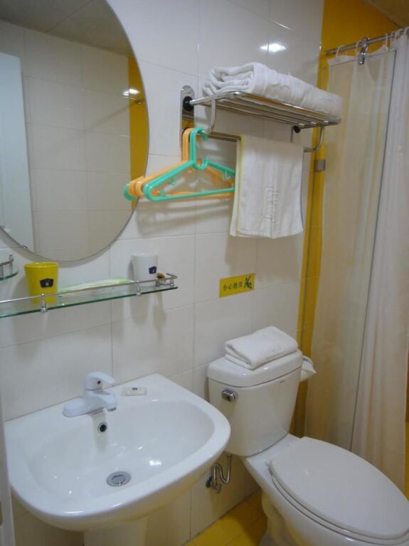 Уси: Home Inn (Luoxiayuan store, Wuxi Economic Development Zone)
