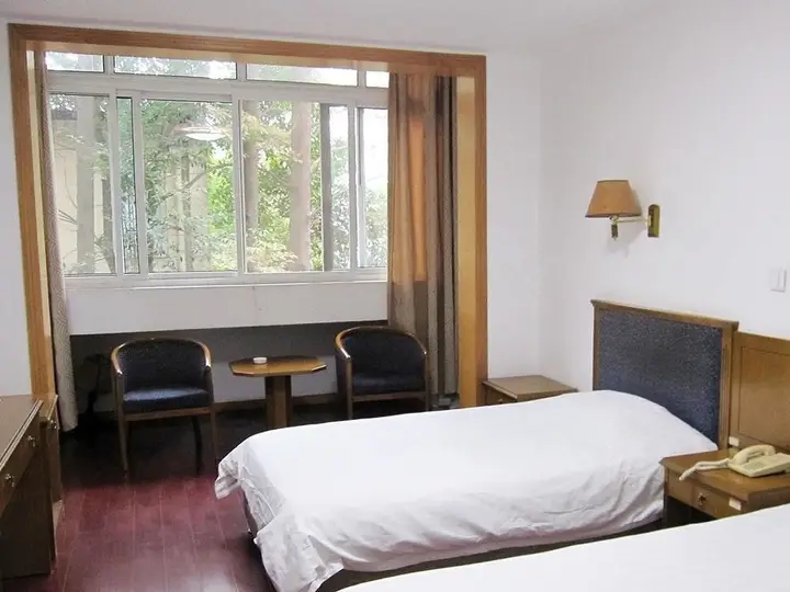 Шанхай: Shanghai Fengyuan Hotel