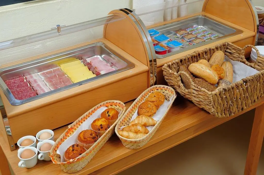 Уси: Home Inn
