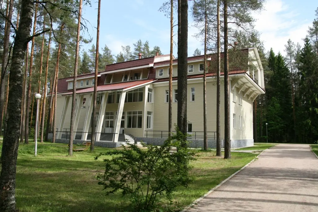 Рощино: Отель Загородный Райвола