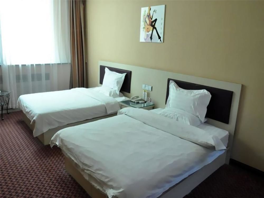 Линьи: Yiyi Fashion Hotel