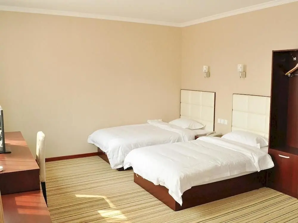 Циндао: Daweng Jiulongquan Hotel ((Licun Pedestrian Street Store)