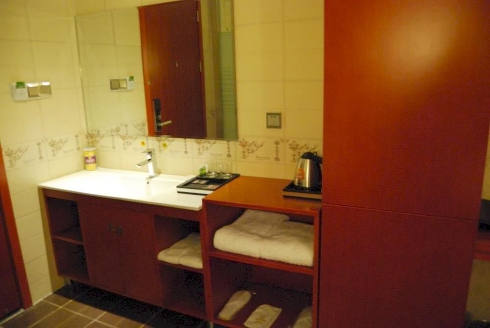 Ухань: Fuyuan Baihe Holiday Hotel