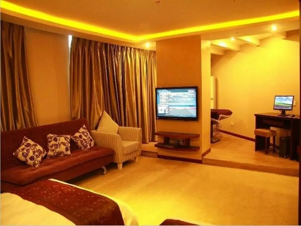 Xiangming Holiday Inn — фото 1