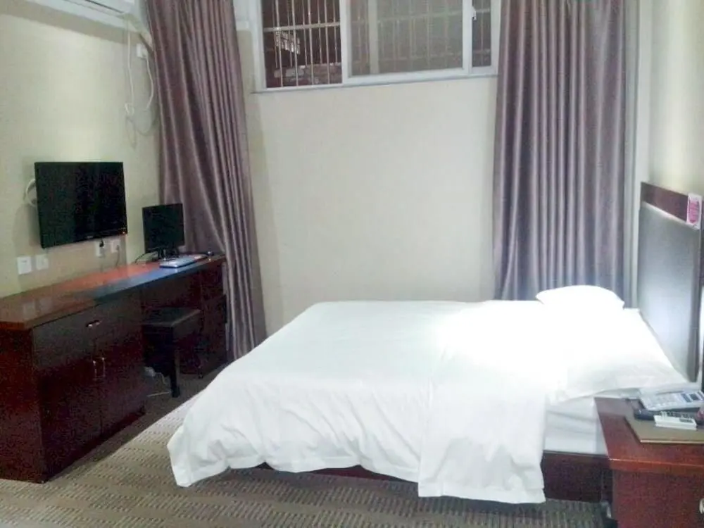 Анькан: Ankang Fengtai Business Hotel
