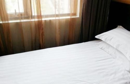 Гуанчжоу: Guangzhou 100 Chain Apartment