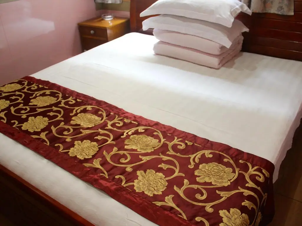 Шанхай: Dongfang Hotel - Zhouzhuang
