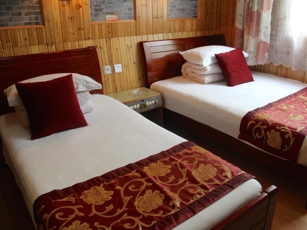 Шанхай: Dongfang Hotel - Zhouzhuang