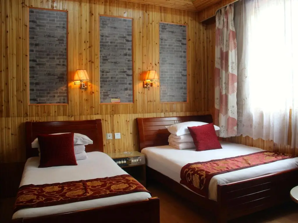 Шанхай: Dongfang Hotel - Zhouzhuang