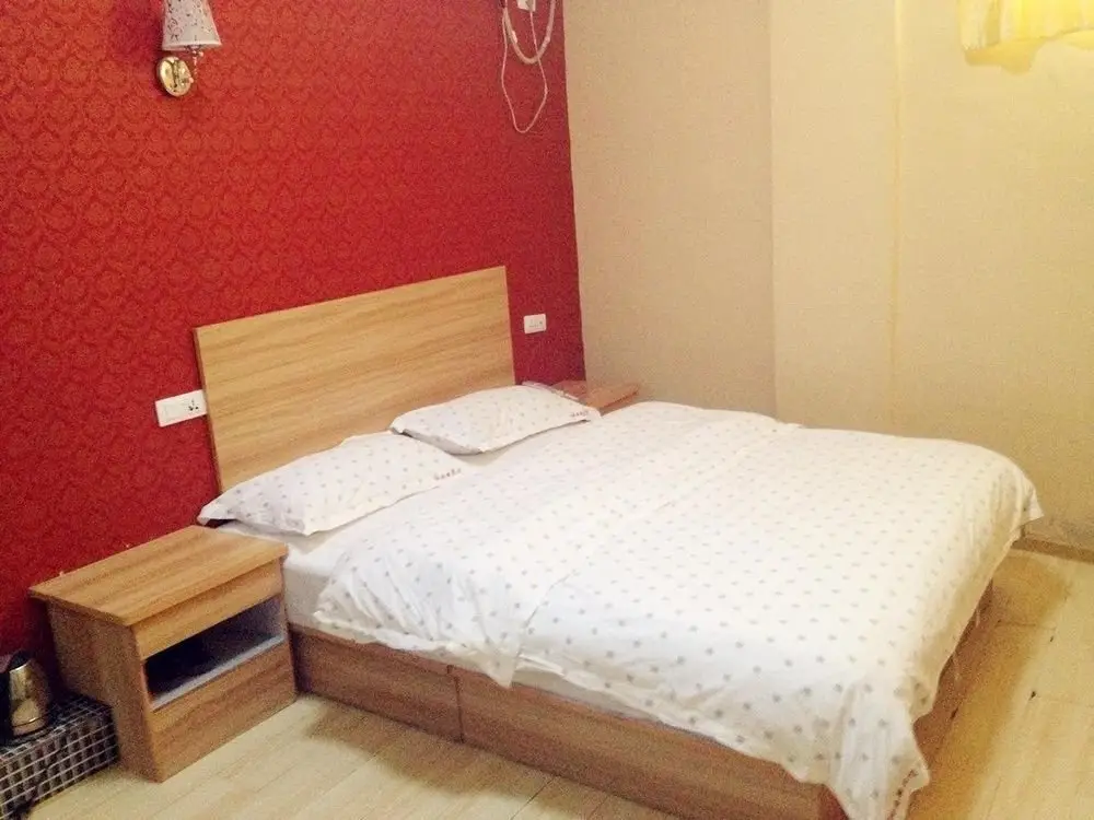 Ухань: 166 Express Motel