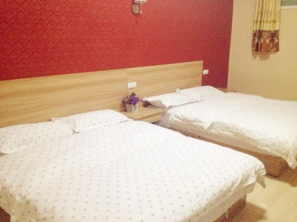 Ухань: 166 Express Motel