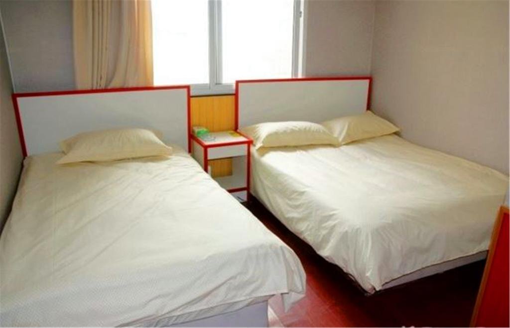 Циндао: Kelinning Hotel Qingdao Beer Street