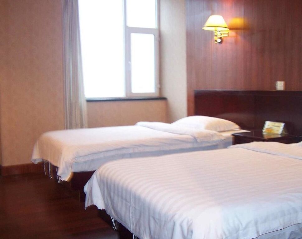 Джинченг: Fengcheng Hotel