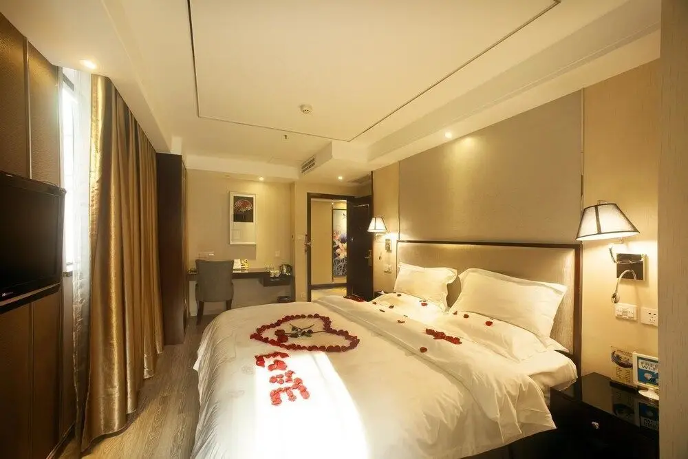 Чэнду: Phoenix Regalia Hotel Chunxi - Chengdu