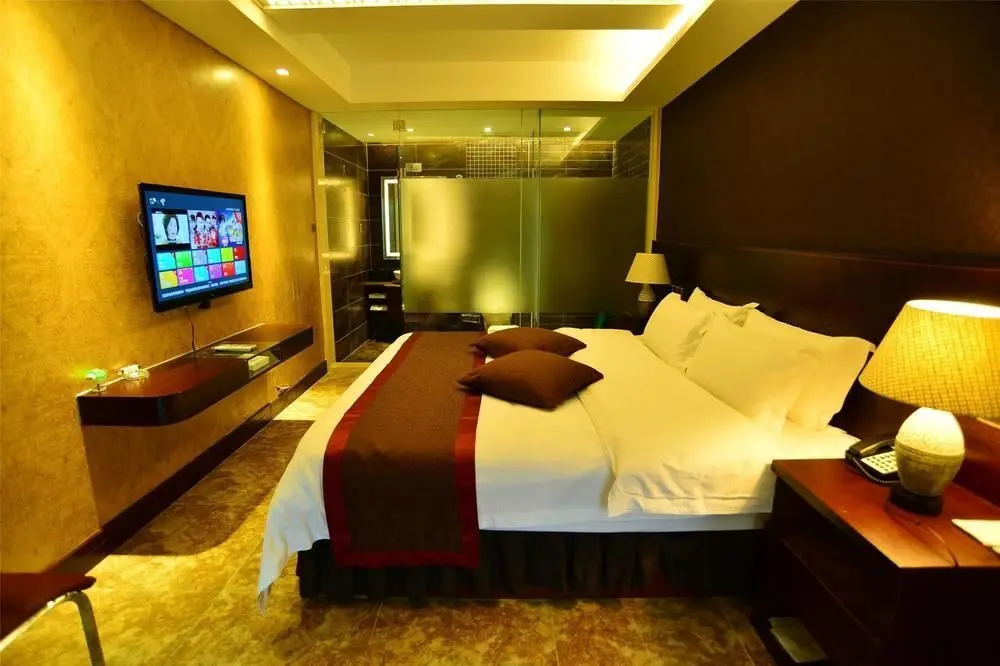 Лешан: Phoenix Lake Impression Emei Hotel