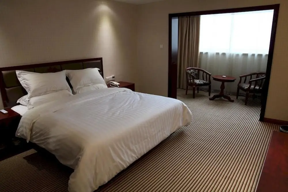 Уси: Huanyu Chain Hotel