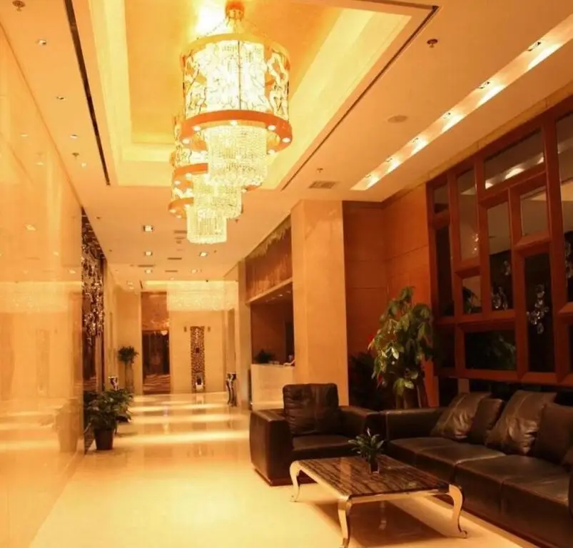OJC Holiday Hotel(Xi'an Bell Tower Metro Station) — фото 1
