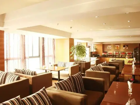 Starway Hotel — фото 1