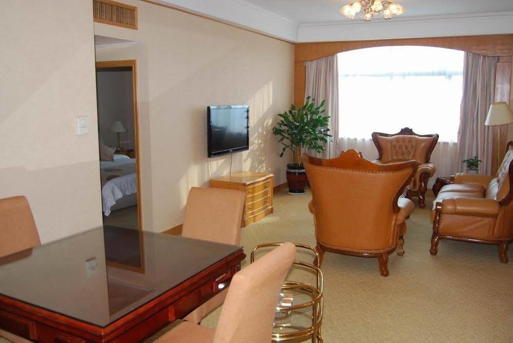 Тайчжоу: Yangtse River Hotel - Jingjiang