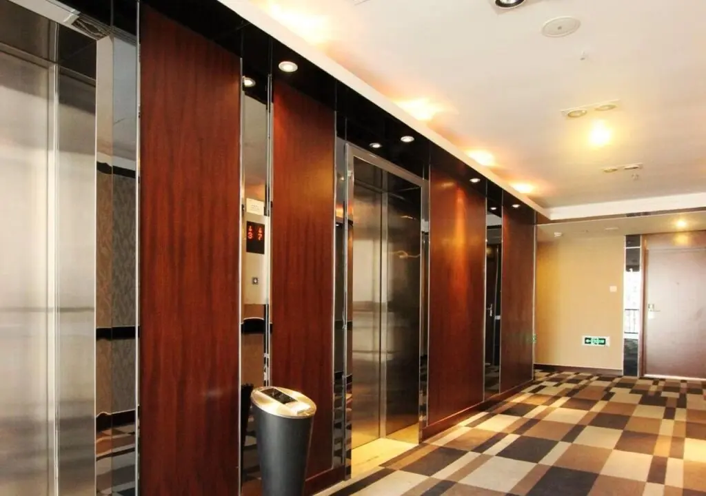 Фучжоу: Metropolo Fuzhou Cangshan
