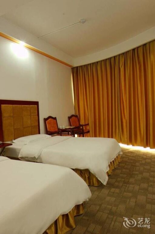 Чжанцзяцзе: Zhangjiajie Wind and Cloud Holiday Hotel